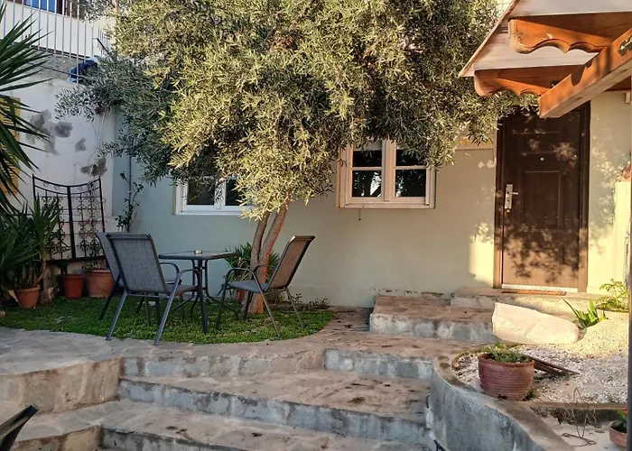 Petra * Tessalónica