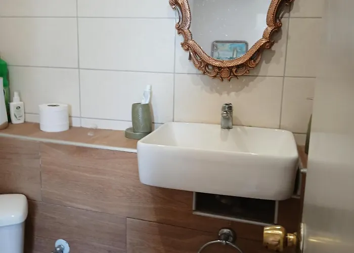 Petra * Tessalónica